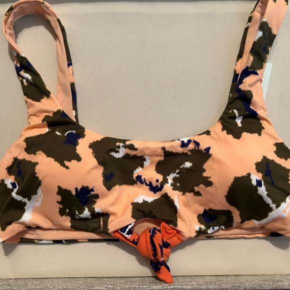 Women’s 2 piece Swimsuit Size small colors peach & brown - Picture 6 of 7